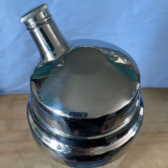 Cocktail Shaker by Derby-Shelton Silver Company USA Vintage 32oz Pressed Glass - Picture 4 of 9